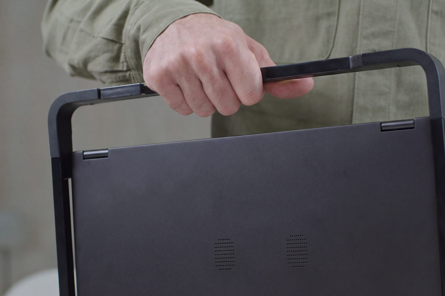 Fold 7 scratch-resistant matte finish